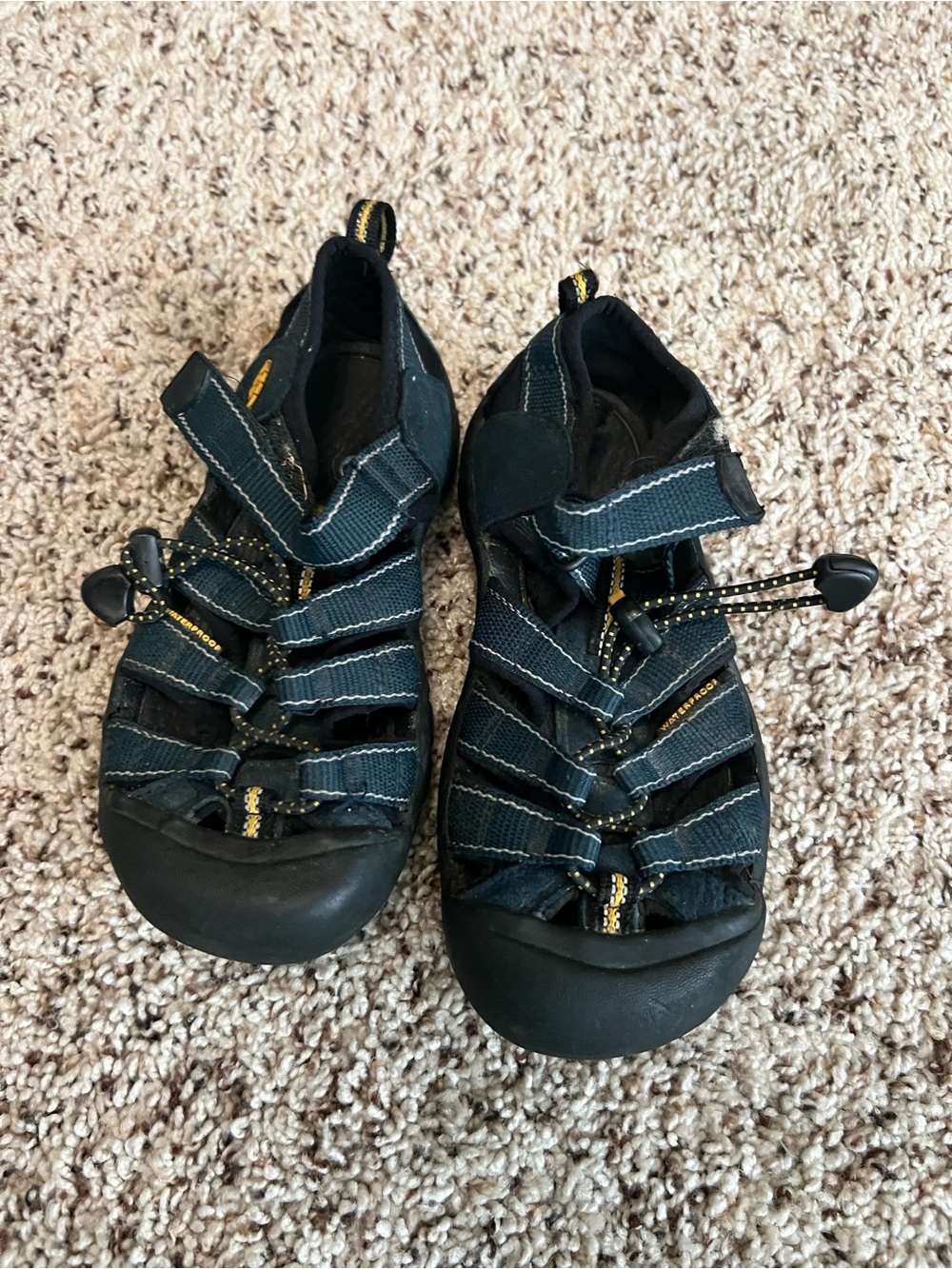 Kids blue/Black Sandal Sneakers with Yellow Accent - Brand: